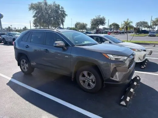 Toyota RAV4 2025 XLE 4dr SUV