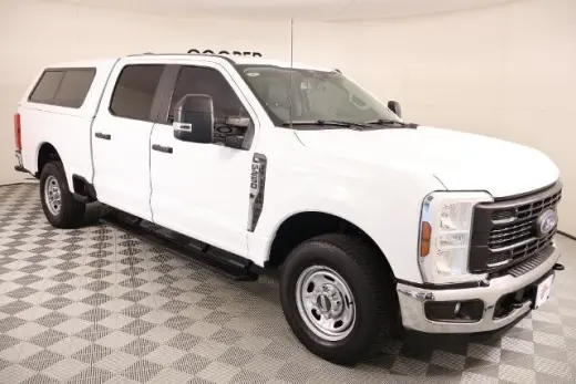 Ford F-250 Super Duty 2024 4x2 XL cabina de tripulación de 4 puertas 6.8 pies SB Pickup