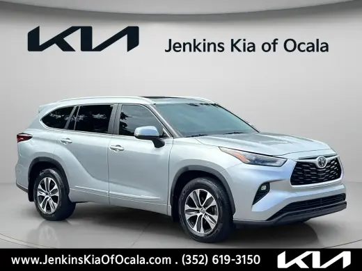 Toyota Highlander 2024 XLE 4dr SUV