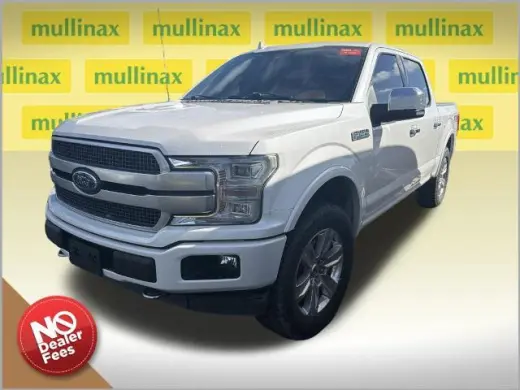 Ford F-150 2019 4x4 Platinum 4dr SuperCrew con remolque de 5.5 ft. SB