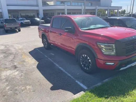 Nissan Titan 2023 4x4 PRO-4X 4dr Crew Cab 5.6 ft. SB