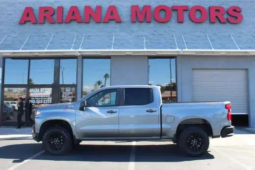 2021 CHEVROLET SILVERADO 1500 CABINA DE 4 LUGARES