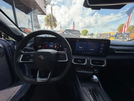 2025 Ford MUSTANG