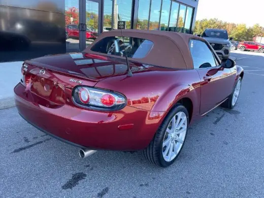 Mazda MX-5 Miata 2007 Grand Touring 2dr Convertible (2L I4 6M)