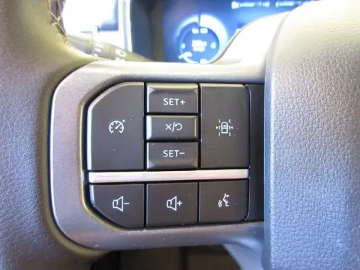 Ford F-150 Lightning 2024 AWD XLT 4dr SuperCrew 5.5 ft. SB