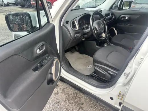 2017 Jeep Renegade Latitude FWD