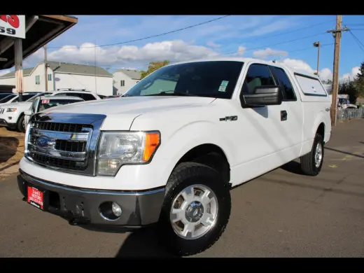 2013 Ford F-150 4WD SuperCab 133" XLT