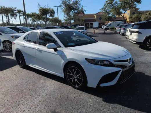 Toyota Camry 2023 SE 4dr Sedán