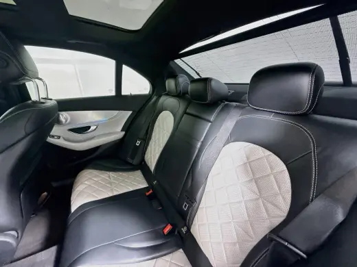 Mercedes-Benz Clase C 2018 AMG C 63 S 4dr Sedán