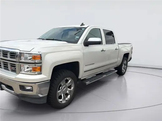 Chevrolet Silverado 1500 2015 4x4 LTZ 4dr Cab de Tripulación 5,8 pies de Peso Total