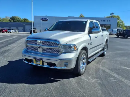 Ram 1500 2013 4x4 Laramie 4dr Crew Cab 5.5 ft. Pickup