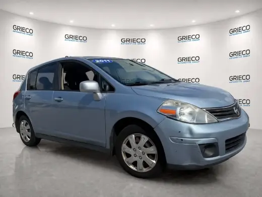 Nissan Versa 2011 1.8 S 4 puertas Hatchback 6M