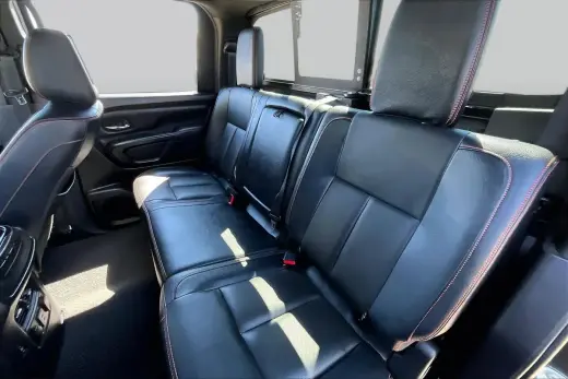 Nissan Titan 2021 4x4 PRO-4X 4 puertas Cabina Doble Caja Corta de 5.6 pies