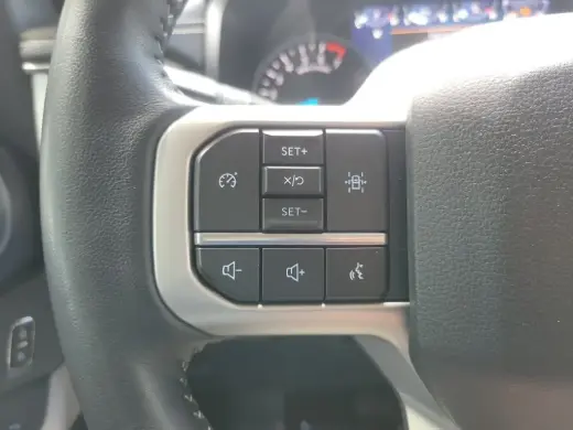 Ford Expedition 2023 4x2 XLT SUV de 4 puertas