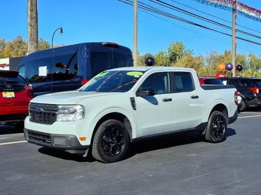 Ford Maverick 2024 XLT 4dr SuperCrew con 4.5 ft. de cabina.
