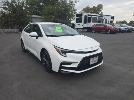 Toyota Corolla Hybrid 2026 SE sedán 4 puertas