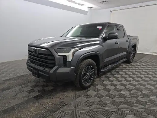 Toyota Tundra 2025 4x2 SR5 4dr Cabina CrewMax Camioneta SB