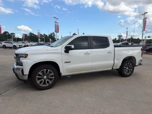 Chevrolet Silverado 1500 2021 4x2 LT 4dr Cab con motor de 5.8 ft. SB