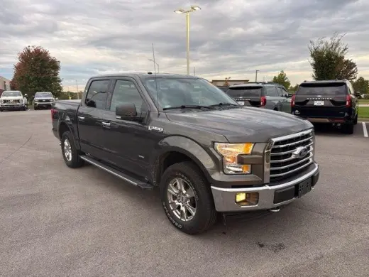 Ford F-150 2017 4x4 XLT 4dr SuperCrew con cabina de 5.5 m.