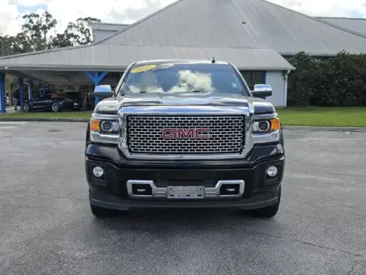 GMC Sierra 1500 2015 4x4 Denali 4dr Crew Cab 5.8 ft. SB