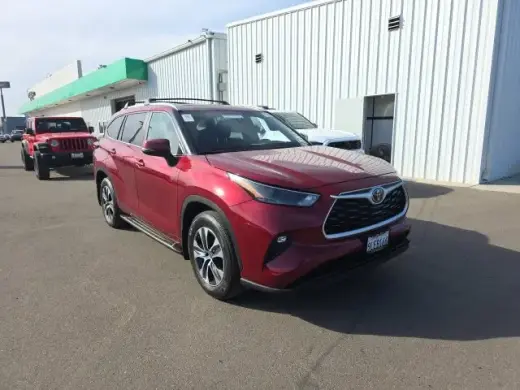 Toyota Highlander 2024 AWD XLE 4dr SUV