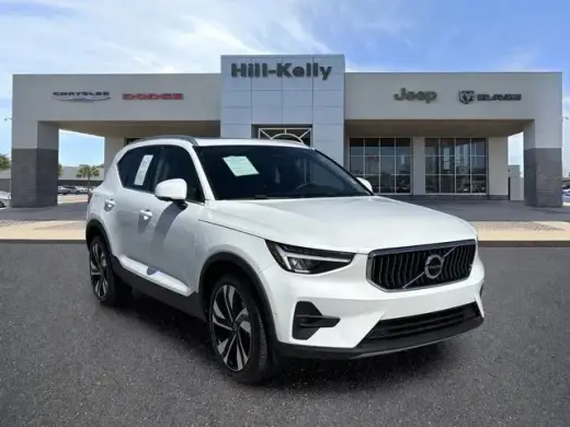 Volvo XC40 2023 B4 Plus Bright Theme 4dr SUV