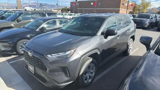 Toyota RAV4 2025 AWD LE 4dr SUV