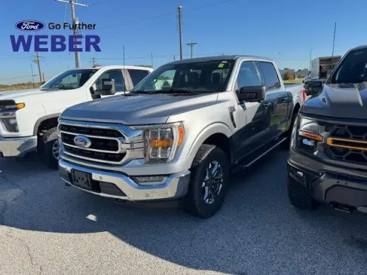 Ford F-150 2022 4x4 XLT 4dr SuperCrew con cabina de 5.5 pies de largo