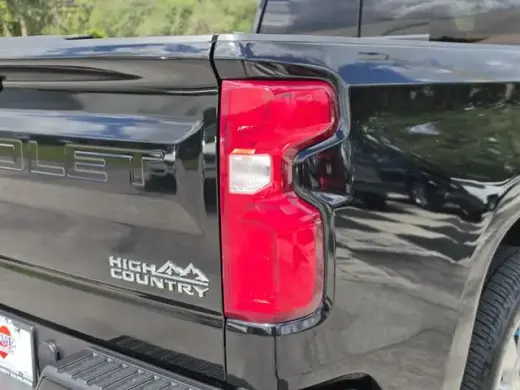 Chevrolet Silverado 1500 2021 4x4 High Country 4dr Crew Cab 5.8 ft. SB