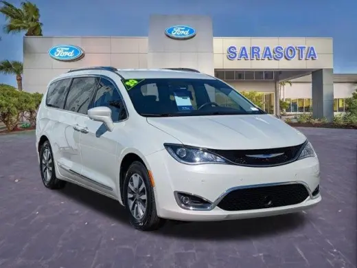 Chrysler Pacifica 2020 Touring L Plus 4dr Mini-Van