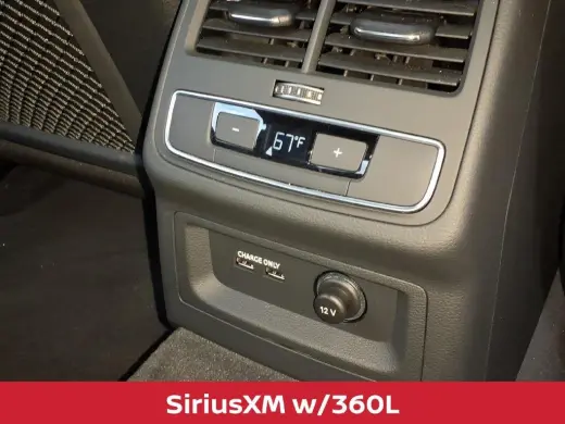 Audi A4 2023 AWD quattro S line Premium Plus 45 TFSI 4dr Sedán