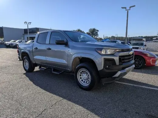 Chevrolet Colorado 2024 4x2 Camioneta de Trabajo Cabina Doble Portas 5