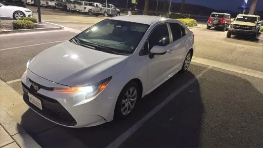 Toyota Corolla 2024 LE 4dr Sedán