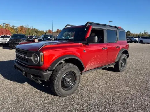 Ford Bronco 2022 4x4 Black Diamond 4dr SUV