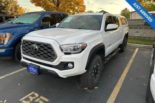 Toyota Tacoma 2022 4x4 TRD Off-Road Puerta Doble Cabina 6.1 ps LB