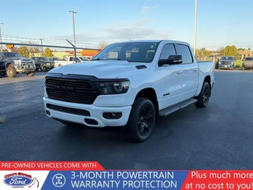 Ram 1500 2021 4x4 Big Horn 4dr Crew Cab con motor de 5.6 ft. SB Pickup
