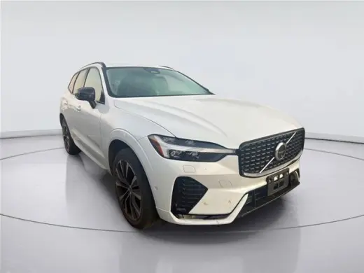 Volvo XC60 2023 AWD B5 Plus Tema Oscuro 4dr SUV
