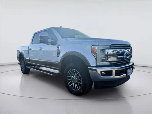 Ford F-250 Super Duty 2019 4x4 Lariat 4dr Crew Cab 8 ft. LB Pickup
