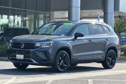 Volkswagen Taos 2023 SE 4dr SUV