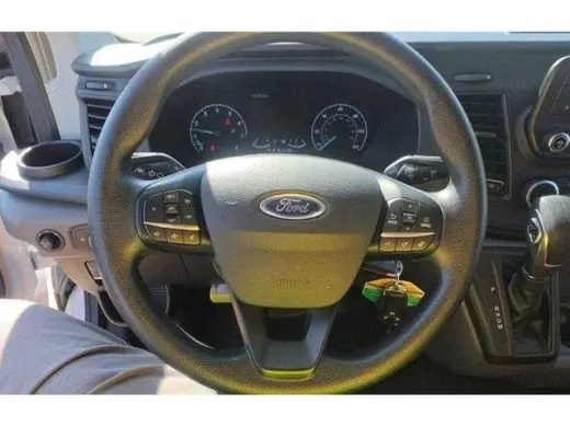 Ford Transit 2025 250 3dr SWB Techo Bajo Furgón de Carga