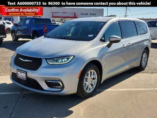Chrysler Pacifica 2023 Touring Van 4 puertas