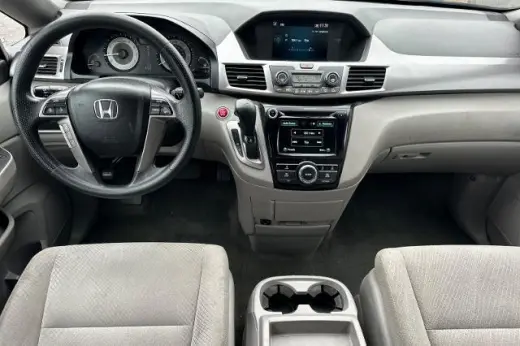 Honda Odyssey 2016 EX 4dr Mini-Van