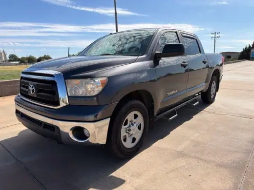 Toyota Tundra 2012 4x2 Grado 4dr CrewMax Cabina Camioneta SB (4.6L V8)