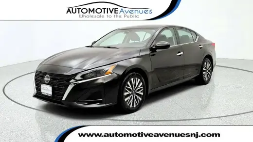 Nissan Altima 2023 AWD 2.5 SV 4dr Sedán