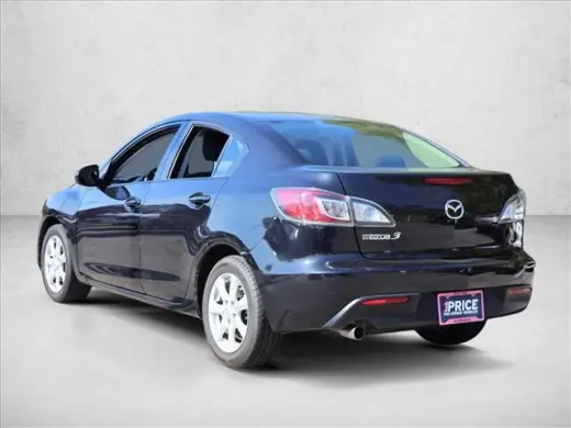 Mazda Mazda3 2010 i Touring 4dr Sedán 5M