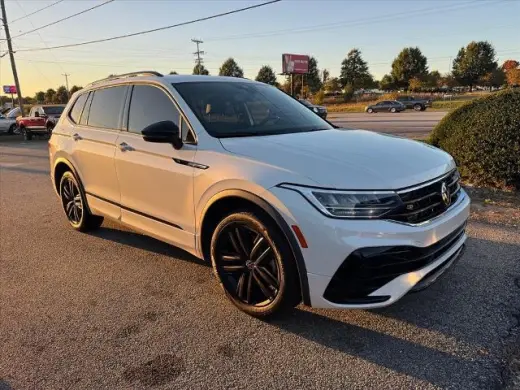 Volkswagen Tiguan 2022 SE R-Line Black 4 puertas SUV