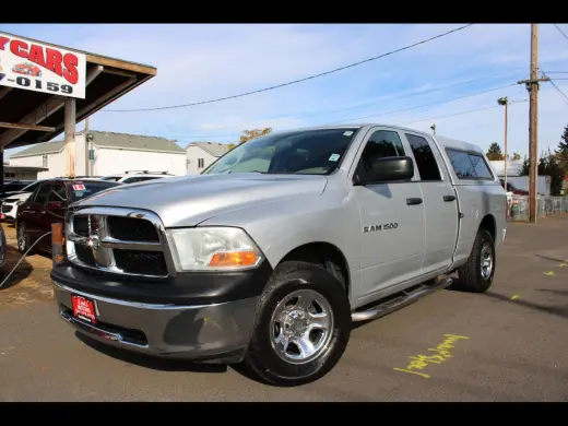 2011 RAM 1500 4WD Quad Cab 140.5" ST
