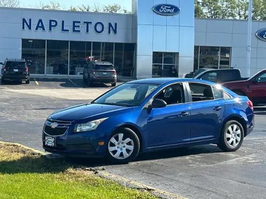 Chevrolet Cruze 2013 LS Auto 4p Sedan con 1SB