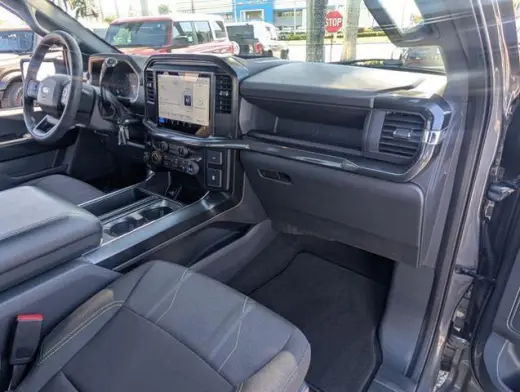 Ford F-150 2025 4x2 STX 4dr SuperCrew 5.5 ft. SB