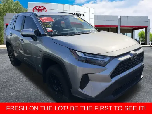 Toyota RAV4 2025 XLE 4dr SUV